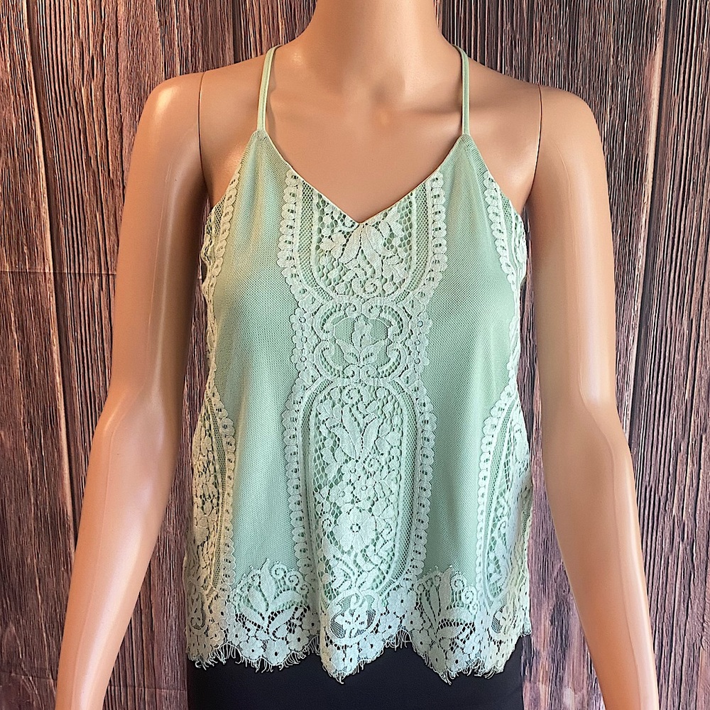 Blue Rain Francesca’s Collections seafoam light green lace tank top size small
